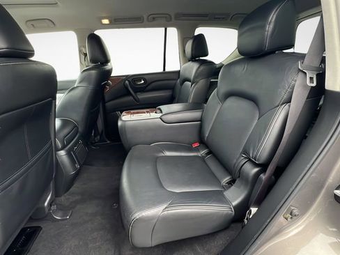 Used 2019 INFINITI QX80 Luxe AWD/4WD image 13