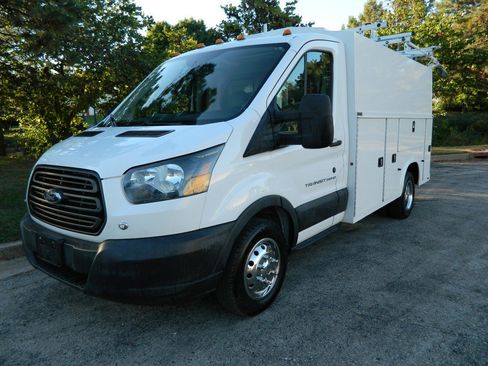 Used 2018 Ford Transit 350 138 DRW RWD image 1
