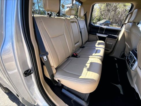 Used 2021 Ford F250 Lariat w/ Lariat Ultimate Package image 19