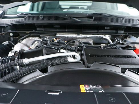 Used 2024 Chevrolet Silverado 3500 W/T image 28