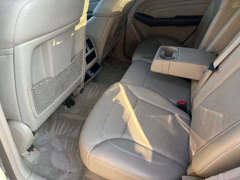 Used 2015 Mercedes-Benz ML 350 4MATIC image 12