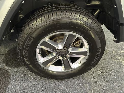 Used 2022 Jeep Wrangler Unlimited Sahara w/ Cold Weather Group image 33