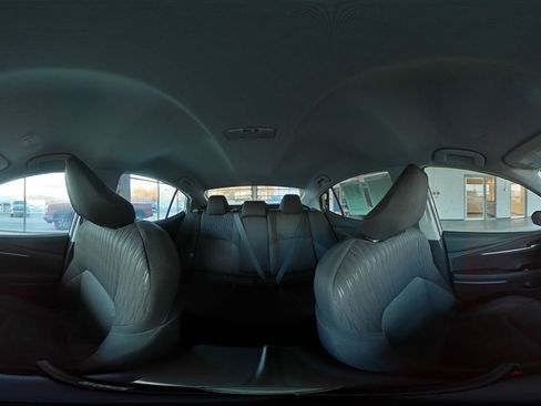 Used 2025 Toyota Camry LE image 44