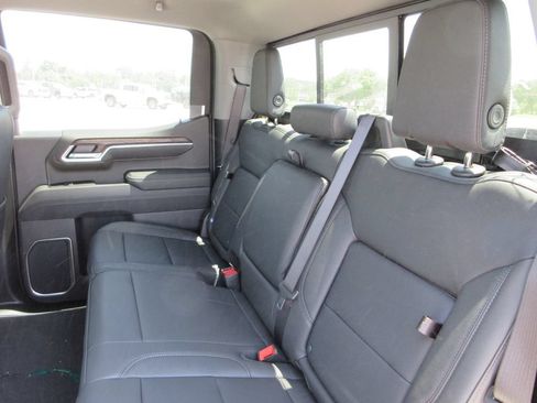 New 2026 GMC Sierra 1500 SLT w/ SLT Premium Plus Package AWD/4WD image 16