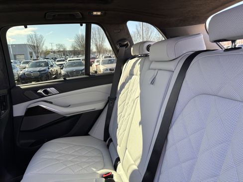 Used 2026 BMW X5 xDrive40i w/ Premium Package image 33
