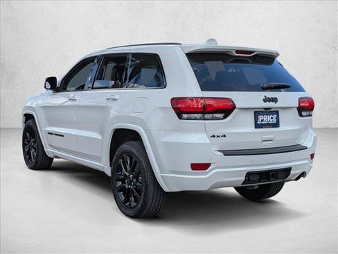 Used 2021 Jeep Grand Cherokee Laredo X image 8