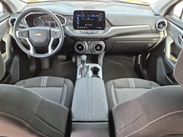 Used 2025 Chevrolet Blazer LT FWD image 16