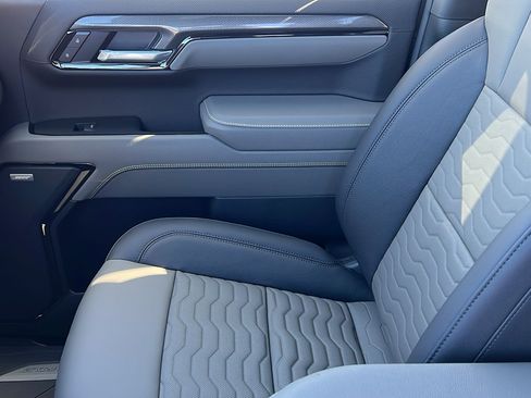 New 2026 Chevrolet Silverado 1500 ZR2 image 23