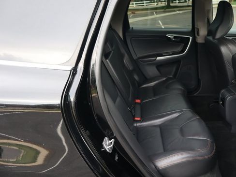 Used 2014 Volvo XC60 T6 AWD/4WD image 21