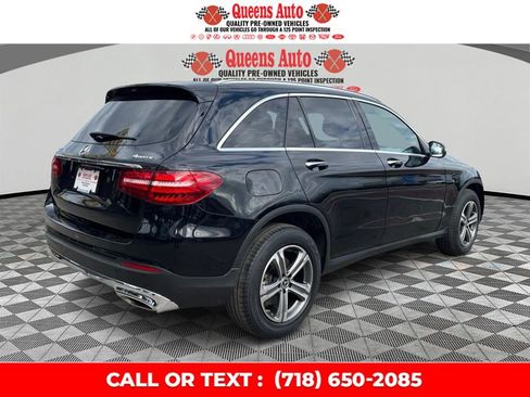 Used 2019 Mercedes-Benz GLC 300 4MATIC w/ Premium Package image 7