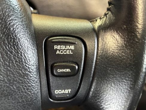 Used 2002 Chrysler Prowler RWD image 25