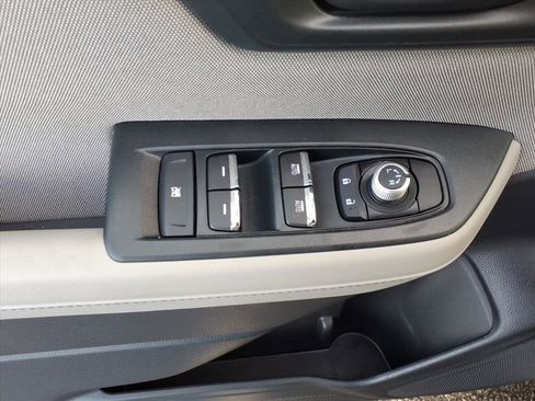 Used 2025 Subaru Forester Premium image 26