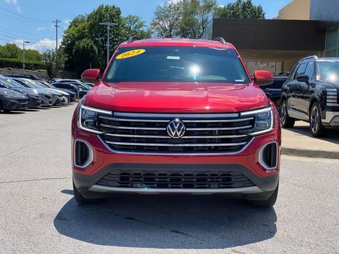 Used 2024 Volkswagen Atlas SE FWD image 2