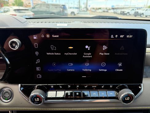 Used 2026 Chevrolet Colorado ZR2 w/ Technology Package AWD/4WD image 18