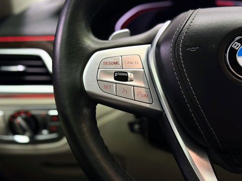 Used 2021 BMW 750i xDrive image 20