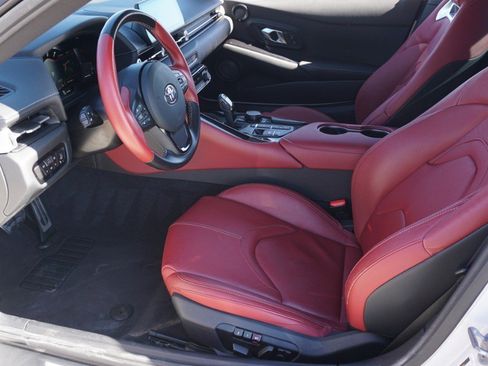 Used 2022 Toyota Supra Premium image 13