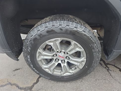 Used 2019 GMC Sierra 1500 SLE w/ SLE Value Package image 34