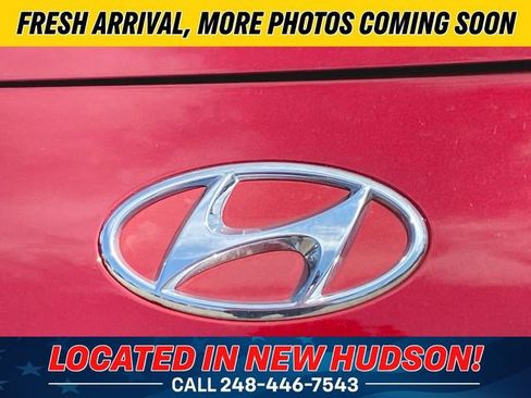 Used 2023 Hyundai Kona SEL AWD/4WD image 3