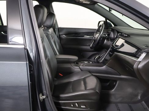Used 2022 Cadillac XT6 Premium Luxury image 29