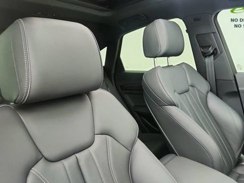 Used 2025 Audi Q5 2.0T Premium Plus w/ Premium Plus Package AWD/4WD image 24