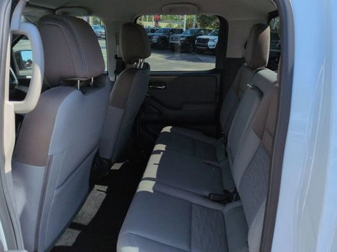 Certified 2022 Nissan Frontier SV RWD image 14