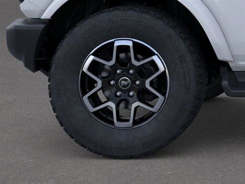 New 2025 Ford Bronco Outer Banks image 21