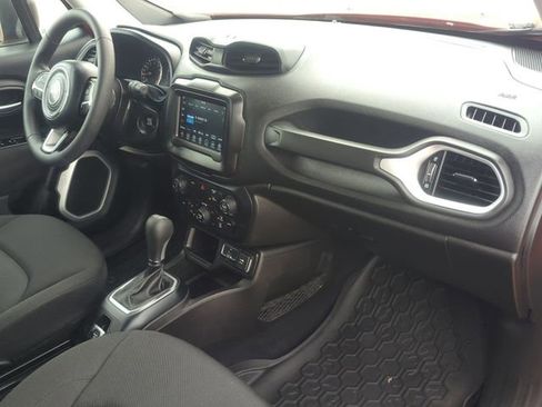 Used 2021 Jeep Renegade Sport FWD image 25