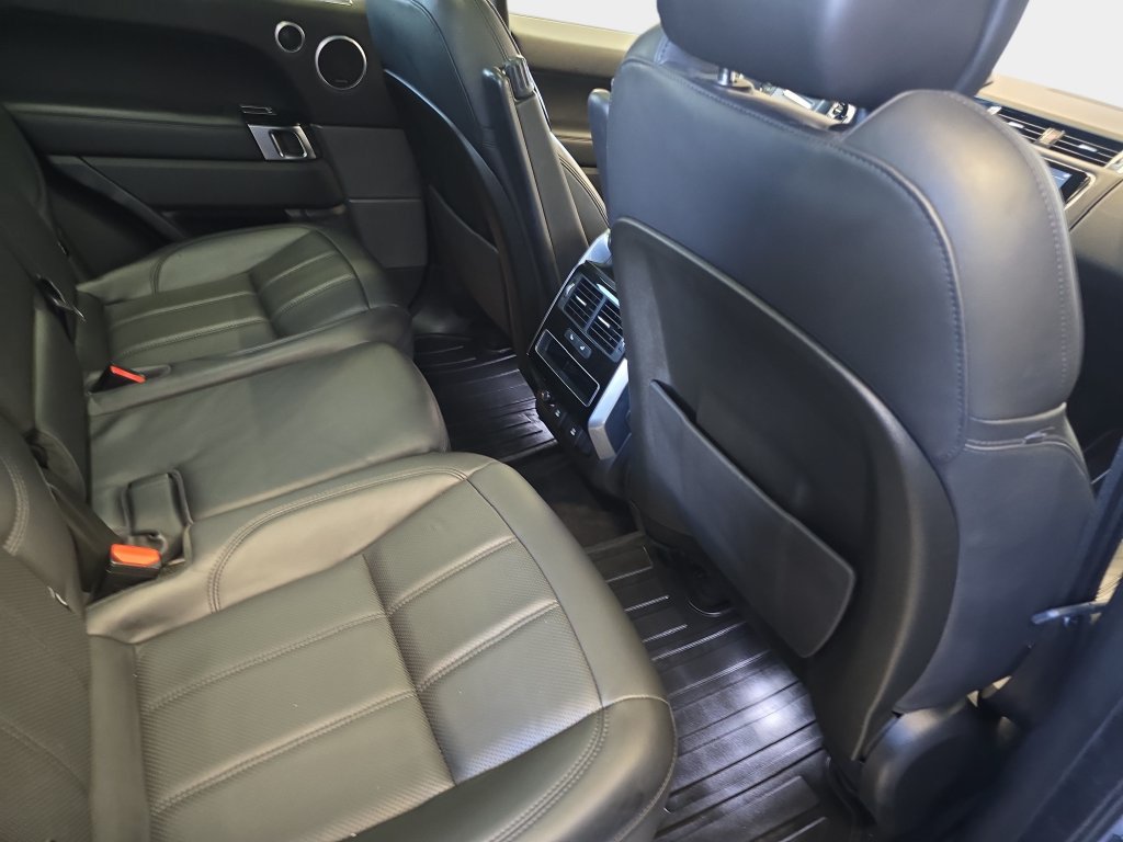 Used 2020 Land Rover Range Rover Sport HSE AWD/4WD image 13
