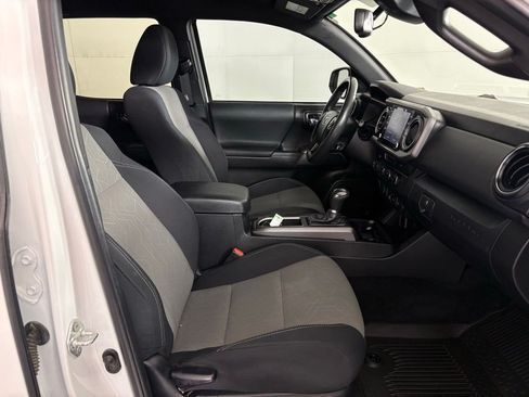 Used 2023 Toyota Tacoma TRD Off-Road AWD/4WD image 39