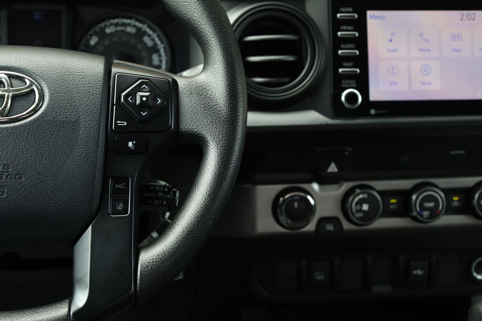 Used 2020 Toyota Tacoma SR AWD/4WD image 25