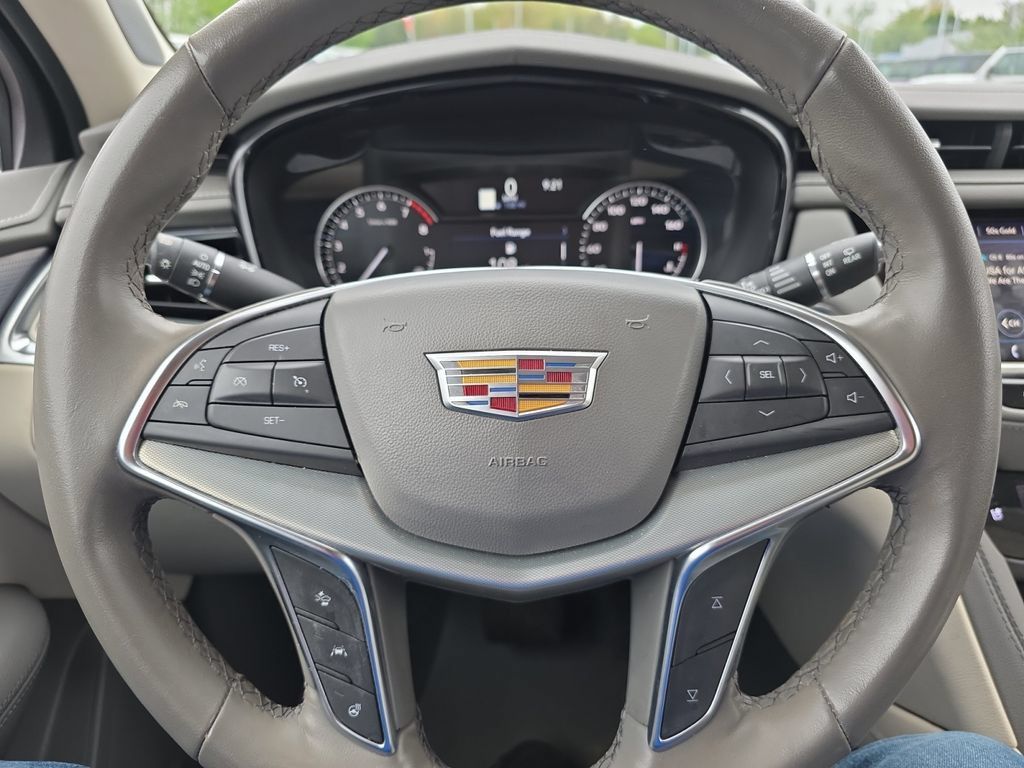 Used 2024 Cadillac XT5 Premium Luxury w/ LPO, Floor Liner Package FWD image 15