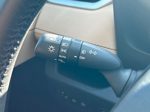 Used 2023 Toyota RAV4 XLE Premium AWD/4WD image 28