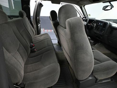 Used 2004 Chevrolet Silverado 1500 w/ Light Duty Power Package image 40