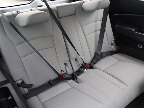 Used 2022 Honda Pilot Touring image 39
