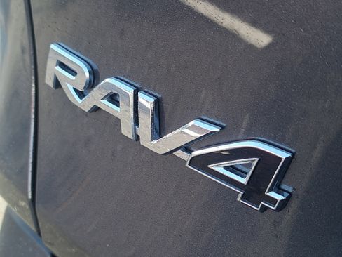 New 2025 Toyota RAV4 XLE image 8