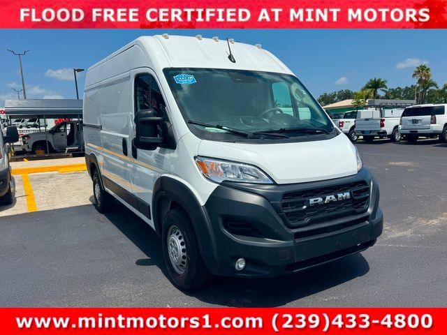 Used 2025 RAM ProMaster 2500 w/ Convenience Group FWD image 8