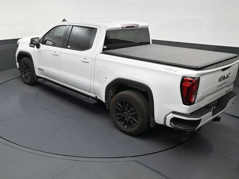 Used 2024 GMC Sierra 1500 Elevation w/ LPO, Elevation Black Package AWD/4WD image 14