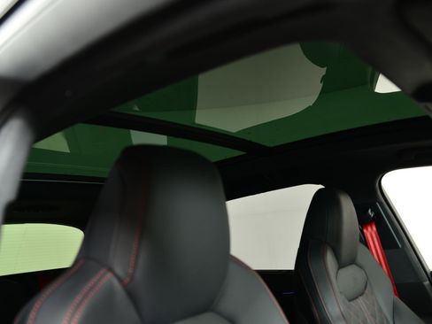 New 2026 Audi SQ7 Prestige image 13