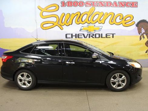 Used 2014 Ford Focus SE FWD image 1