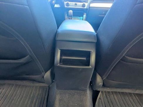 Used 2015 Subaru Legacy 2.5i Premium w/ Popular Package #2 AWD/4WD image 11