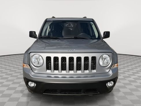 Used 2016 Jeep Patriot Latitude w/ Premium Sound Group AWD/4WD image 2