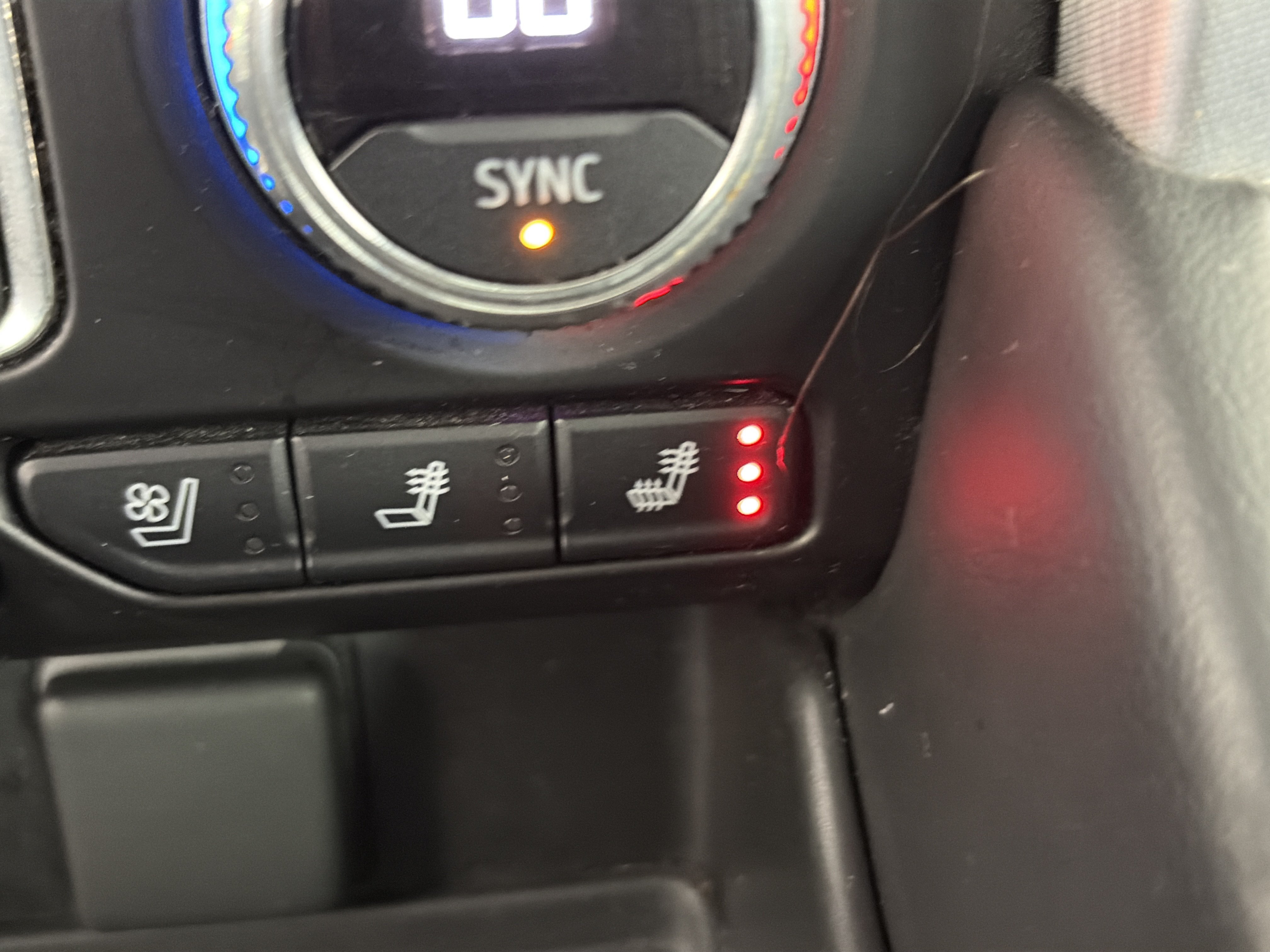 Used 2022 GMC Yukon SLT AWD/4WD image 29