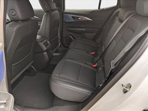 New 2025 Chevrolet Equinox EV LT FWD image 15