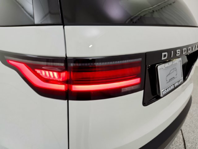 New 2026 Land Rover Discovery S AWD/4WD image 15