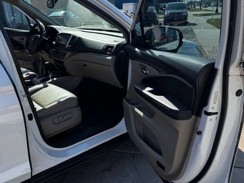 Used 2016 Honda Pilot EX-L image 12