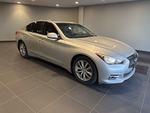 Used 2017 INFINITI Q50 3.0t Premium w/ Cargo Package (L95) image 4