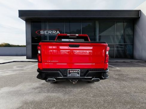 Used 2021 Chevrolet Silverado 1500 LT Trail Boss w/ Convenience Package II AWD/4WD image 3