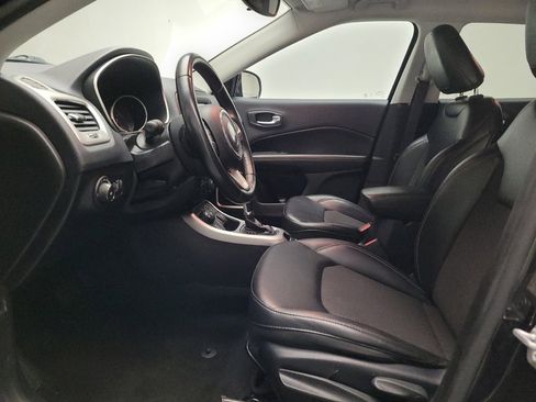 Used 2020 Jeep Compass Latitude AWD/4WD image 17
