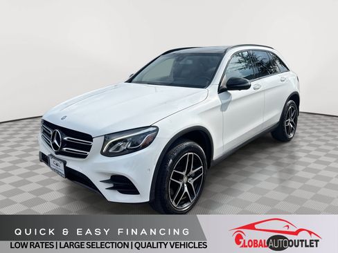 Used 2017 Mercedes-Benz GLC 300 4MATIC w/ Premium 2 Package image 1