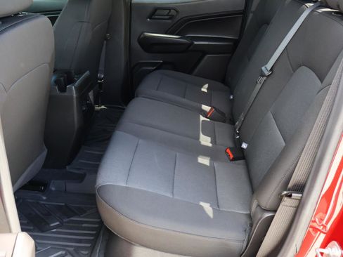 Used 2024 Chevrolet Colorado Trail Boss w/ Technology Package image 18